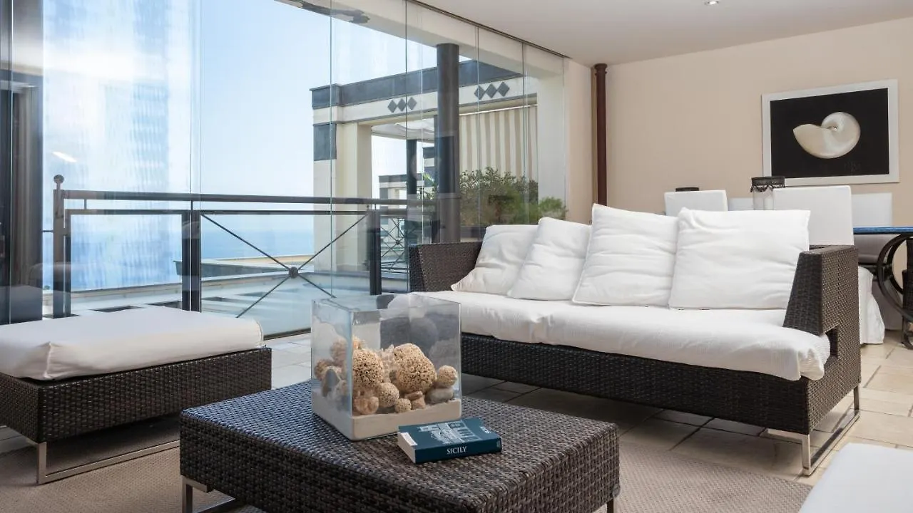 Beautiful Apartment In The Centre Of Taormine Italie